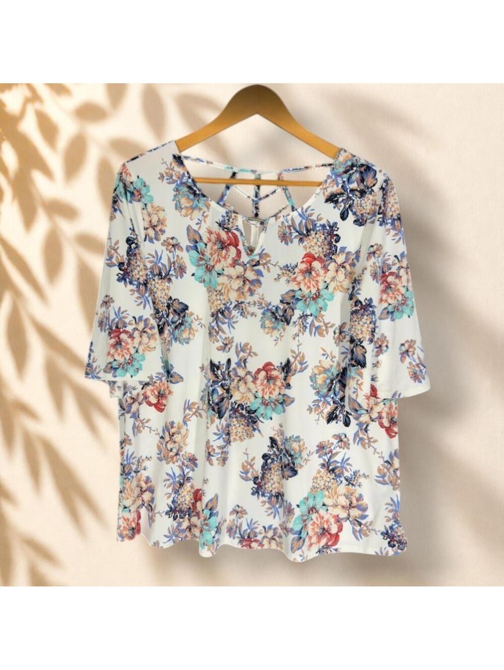 AUW Blouse Women L Large White Floral Short Sleeve Round Neck Pullover Casual